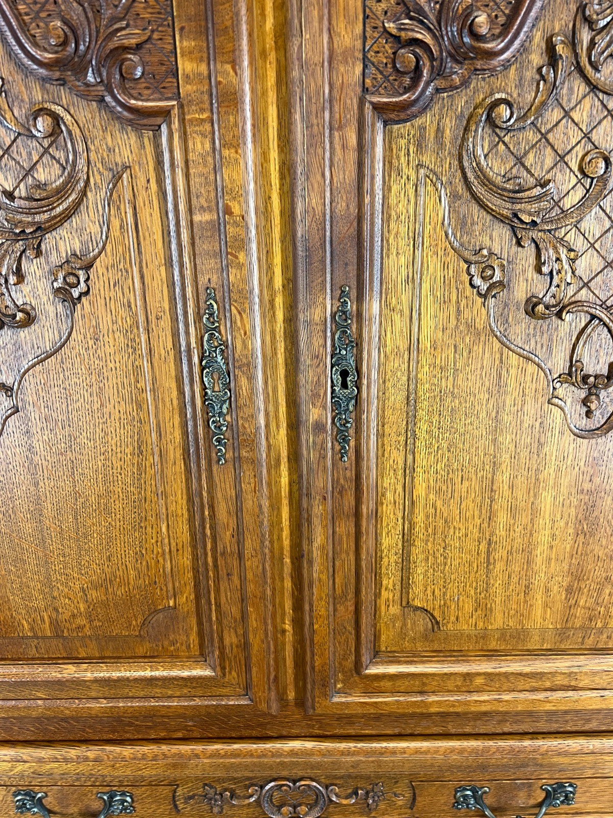 Cabinet Vintage French Louis XVI Oak Sideboard Carved Panels Cupboard LOT 45076
