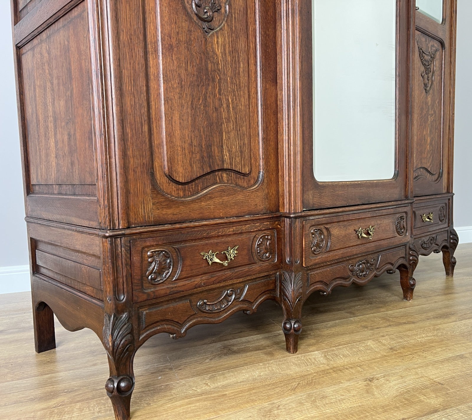 Wardrobe Antique French Rocaille Oak Three Door Carved Mirrored Armoire LOT 48437