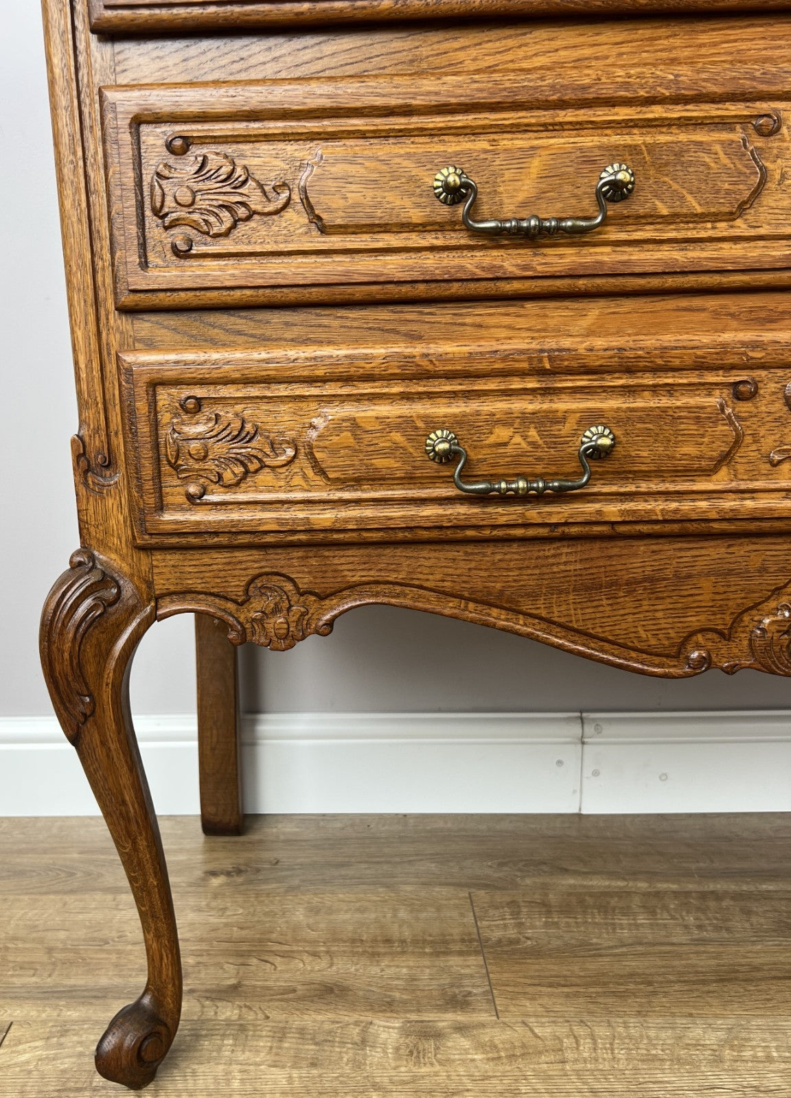 Chest of Drawers Vintage French Louis Oak 3 Drawers Carved Cabinet LOT 62606