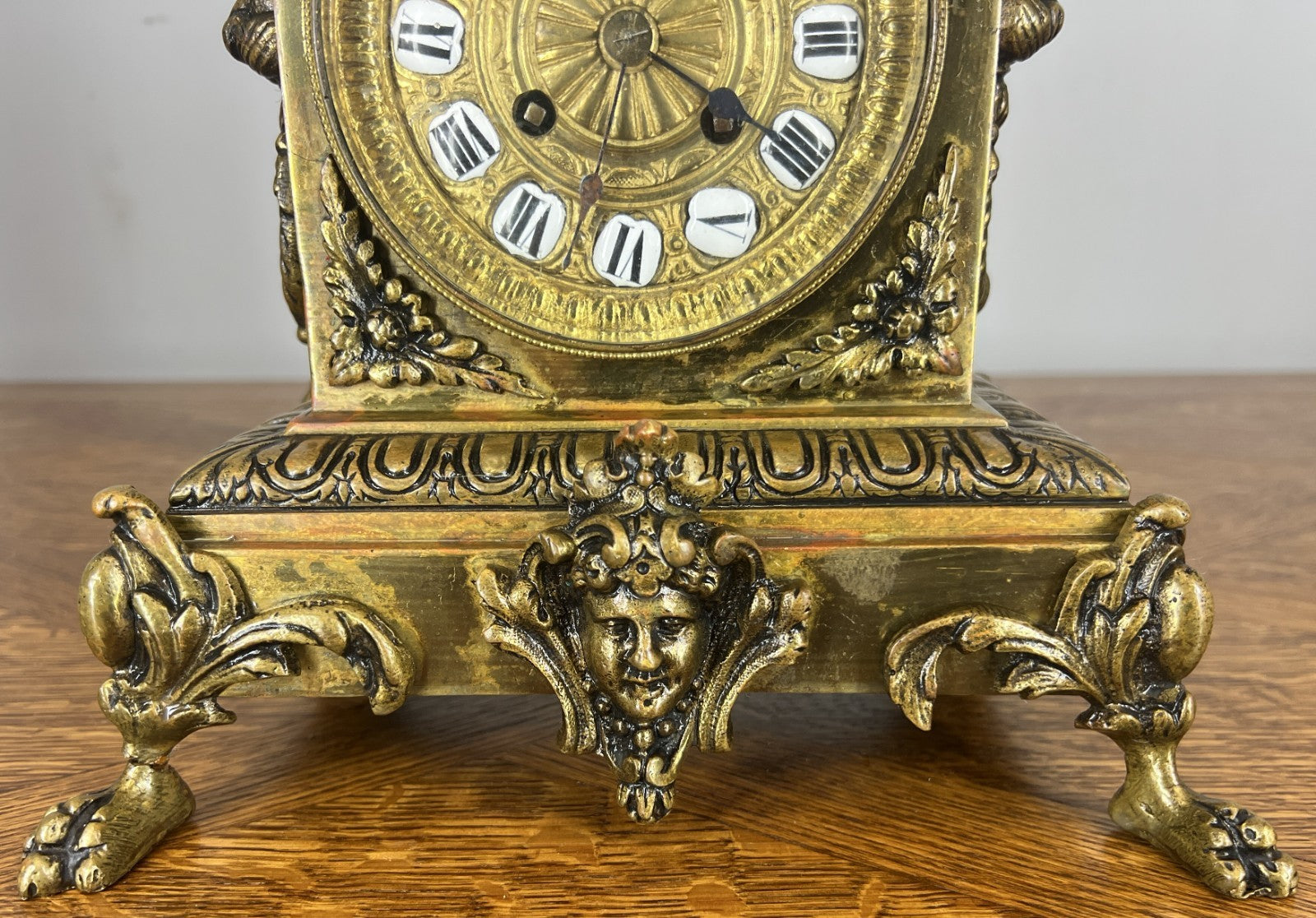 Clock Vintage French Style Clock Garniture with Candelabras LOT 46615
