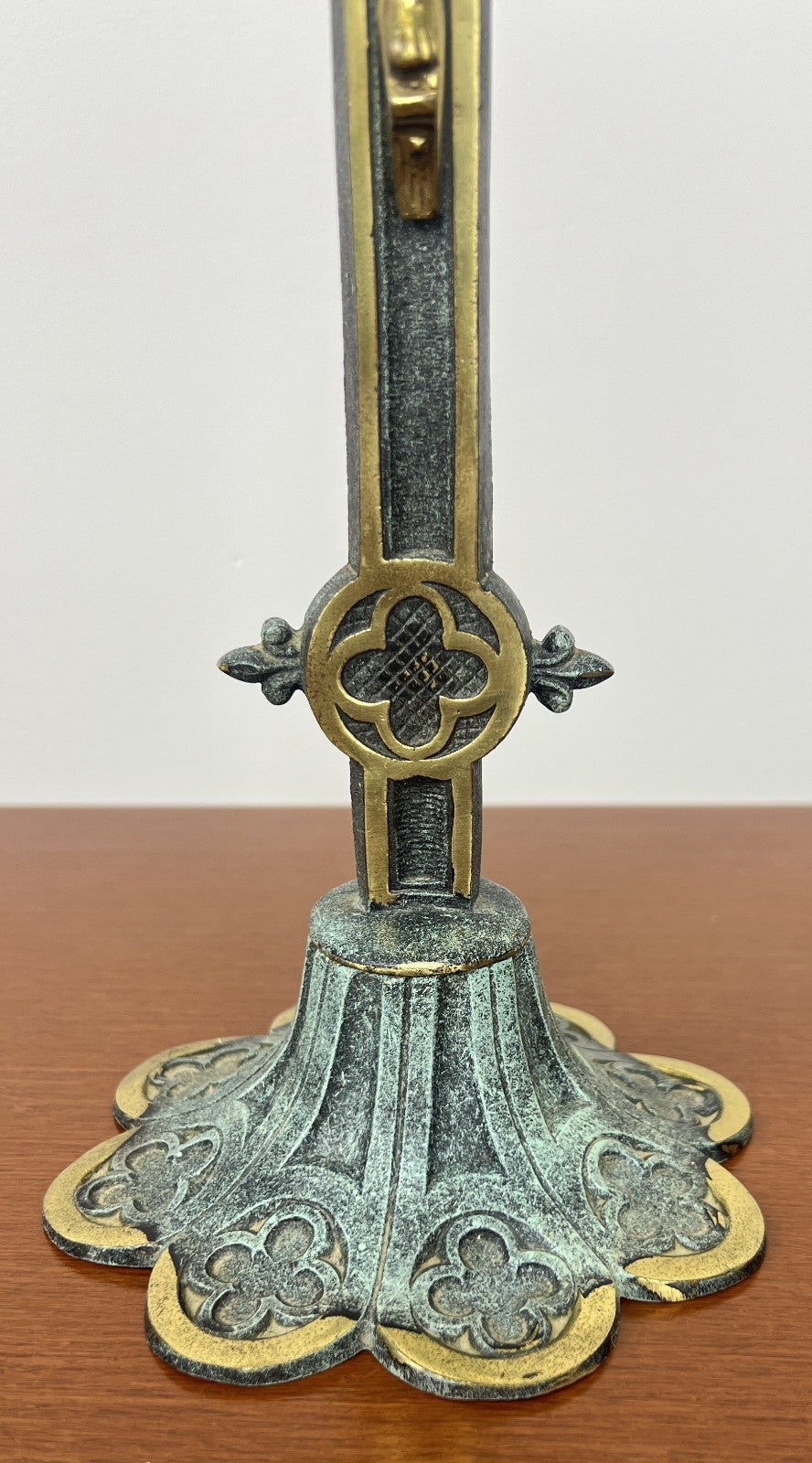 Crucifix Vintage Style Ornate Religious Cross With Candleholders Set LOT 49564